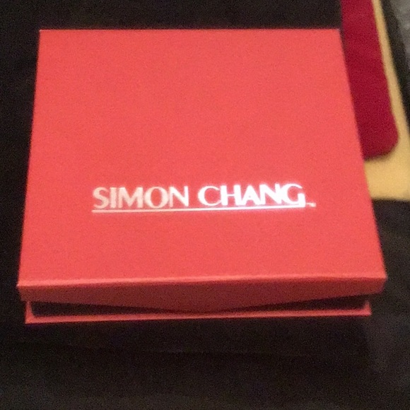 Simon Chang giftbox included necklace/earrings set - Picture 5 of 7